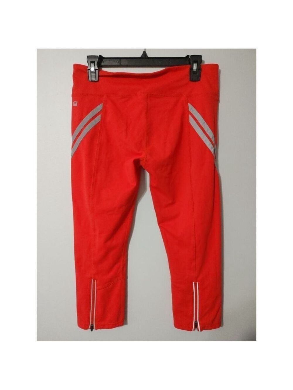 Women's Fabletics Cherry Red Capri Zip Leggings L with Night Reflective Stripes - Picture 2 of 7